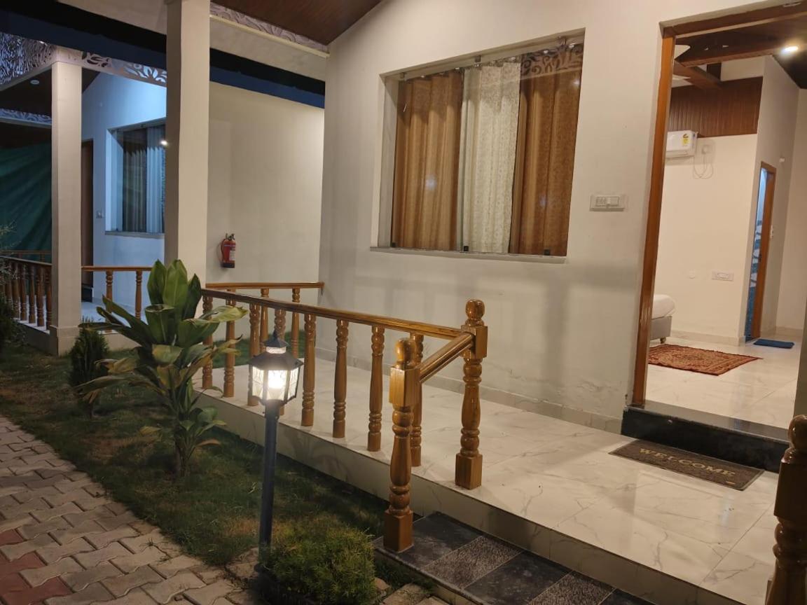 Corbett Jungle Breeze Resort Rāmnagar Eksteriør billede